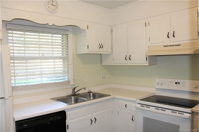 4600 Coronado Dr #A, Charlotte, NC 28212