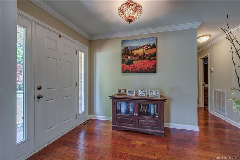20 Barnes Dr, Belmont, NC 28012