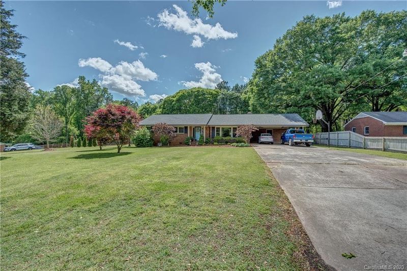 20 Barnes Dr, Belmont, NC 28012