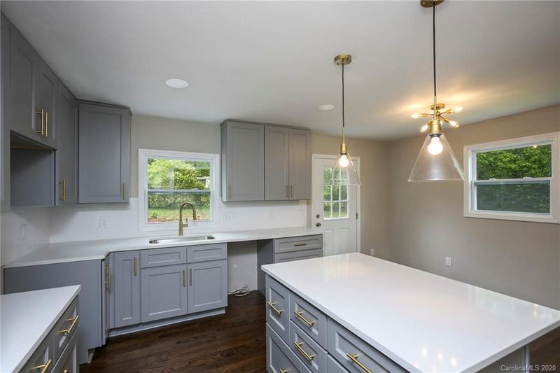 3250 Millstone Dr, Gastonia, NC 28054