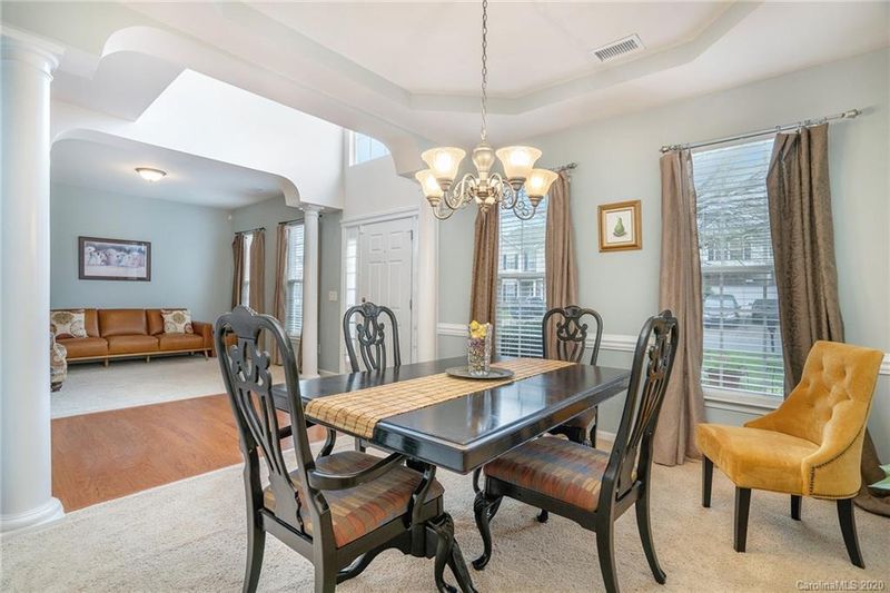 8902 Goldfields Dr, Charlotte, NC 28227