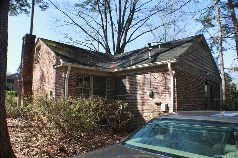 2935 Spring Valley Rd, Charlotte, NC 28210