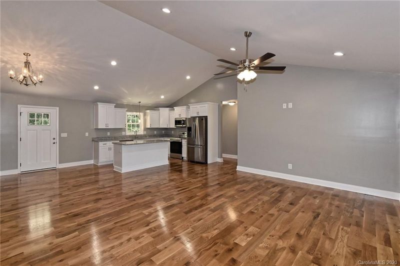 2638 Southside Rd, Lincolnton, NC 28092