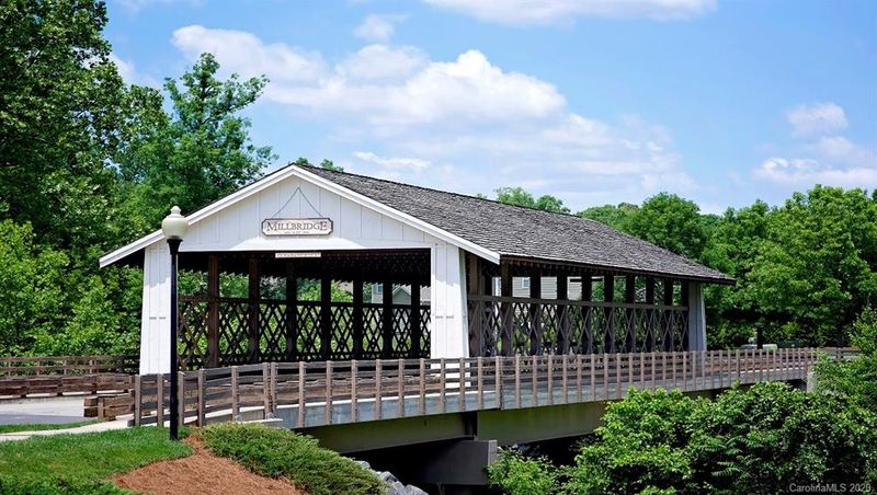 2004 Shadowbrook Dr, Waxhaw, NC 28173