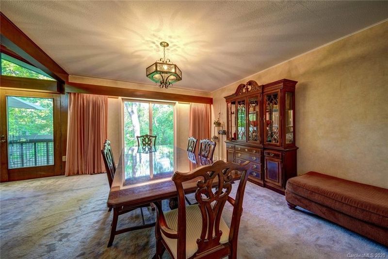 676 Williamsburg Dr NE, Concord, NC 28025