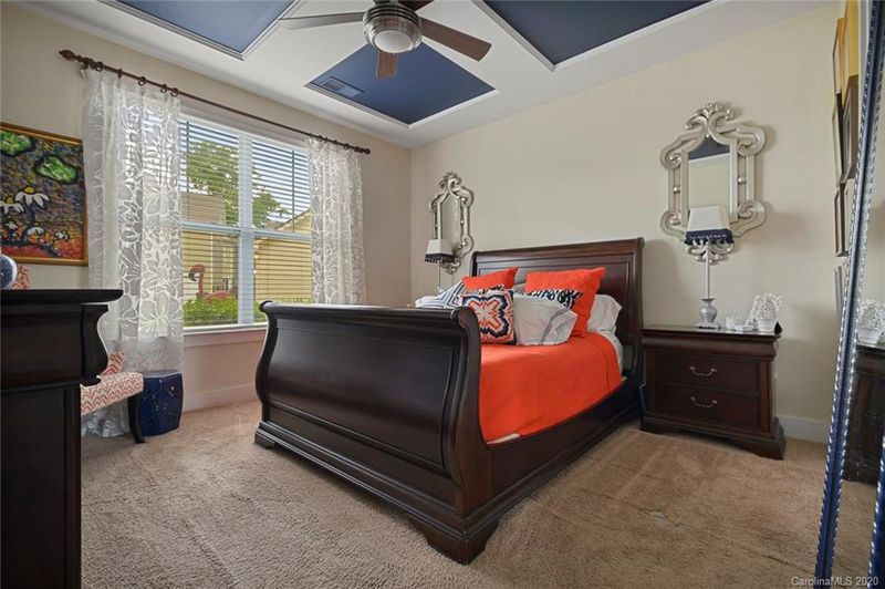 3265 Bending Birch Pl, Charlotte, NC 28206
