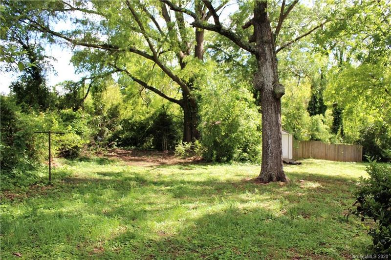 636 Front St E, Statesville, NC 28677