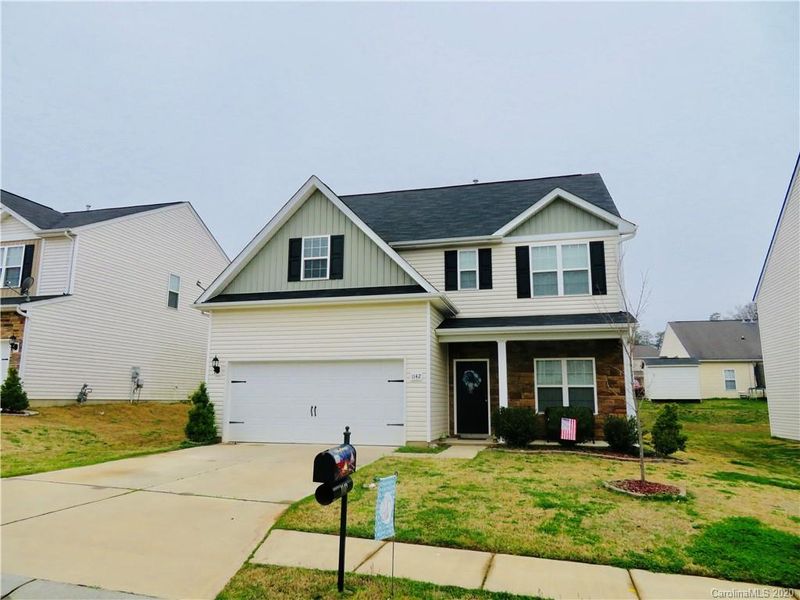 1142 Blue Topaz Dr, Dallas, NC 28034