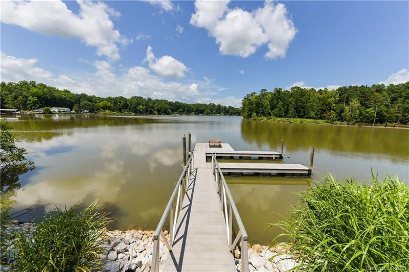 598 Tributary Dr, Fort Lawn, SC 29714