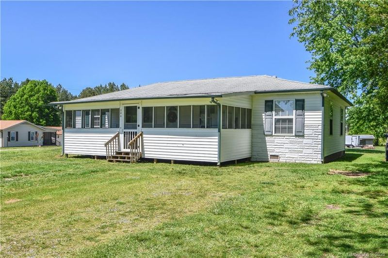 606 Pennigar Rd, Monroe, NC 28110