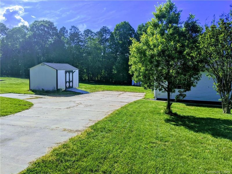 3586 Caldwell Cir, Iron Station, NC 28080