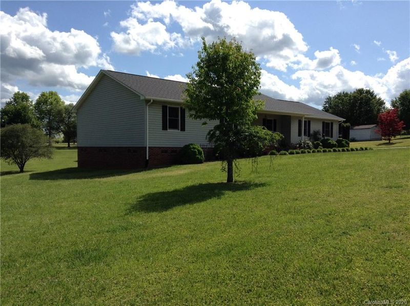 110 Cross St, Gaffney, SC 29341