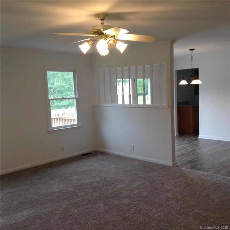 110 Cross St, Gaffney, SC 29341