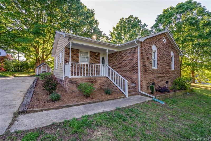 620 Edgehill Dr, Monroe, NC 28110
