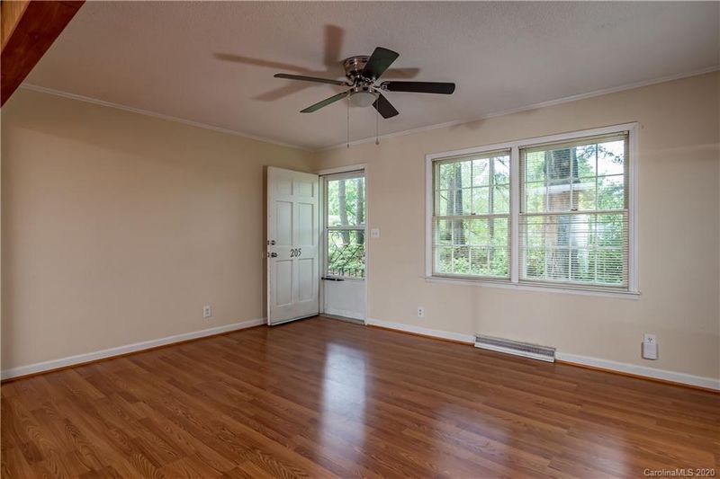 205 Quail Dr, Dallas, NC 28034