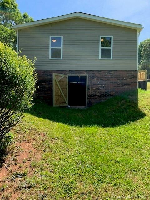 3575 14th Avenue Dr SW, Hickory, NC 28602
