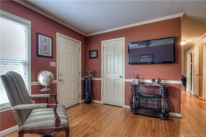 2209 Gaines Ave, Gastonia, NC 28054