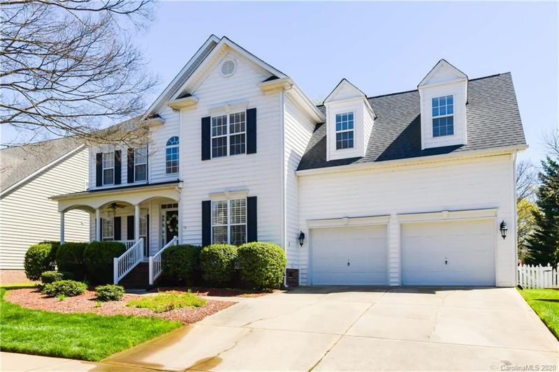 19722 Charles Towne Ln, Cornelius, NC 28031