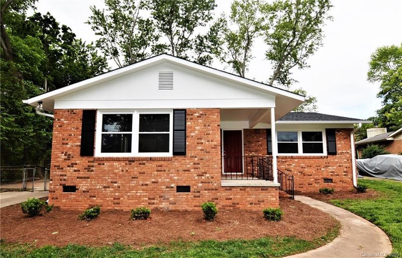 4100 Uppergate Ln, Charlotte, NC 28215
