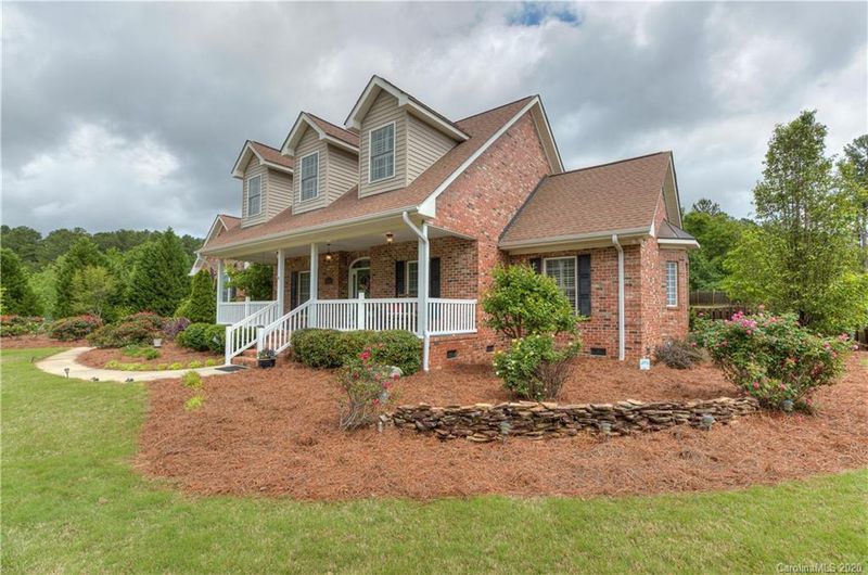 2768 Windswept Cv, Lake Wylie, SC 29745