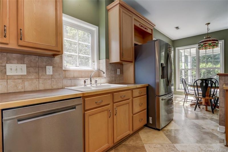 3919 Grace Ct, Indian Trail, NC 28079