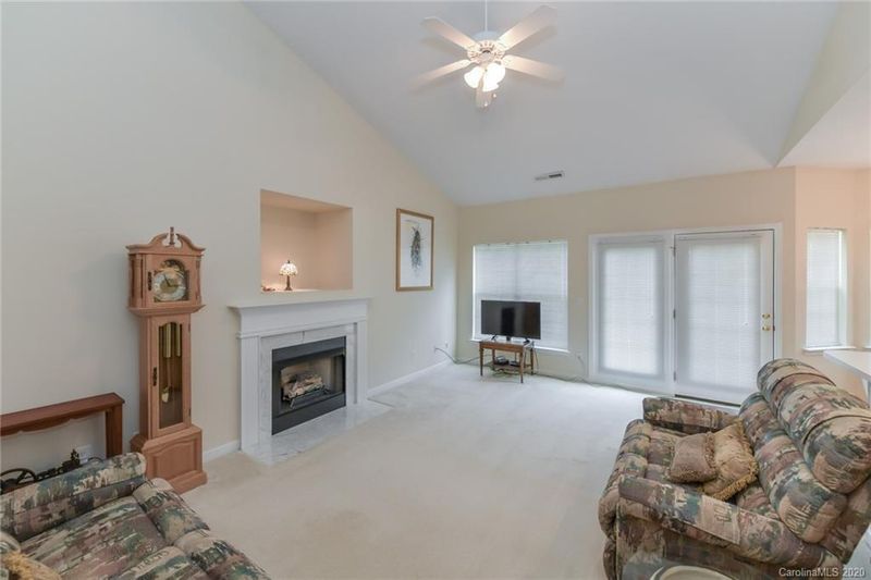 8507 Suttonview Dr, Charlotte, NC 28269
