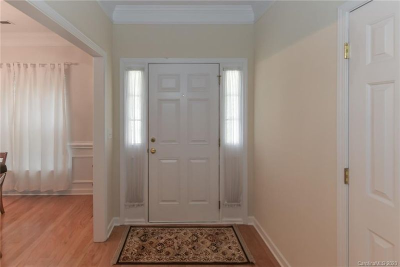 8507 Suttonview Dr, Charlotte, NC 28269