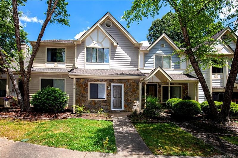 4076 North Course Dr, Charlotte, NC 28277