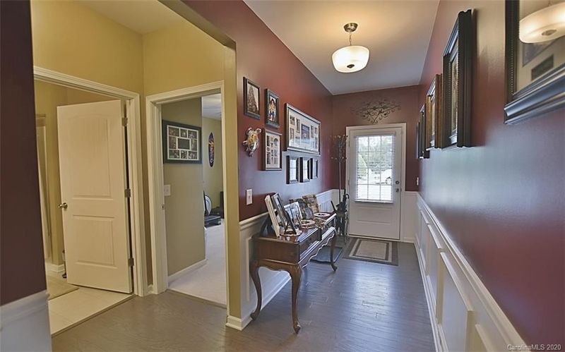 112 Marabou Ct, Mount Holly, NC 28120