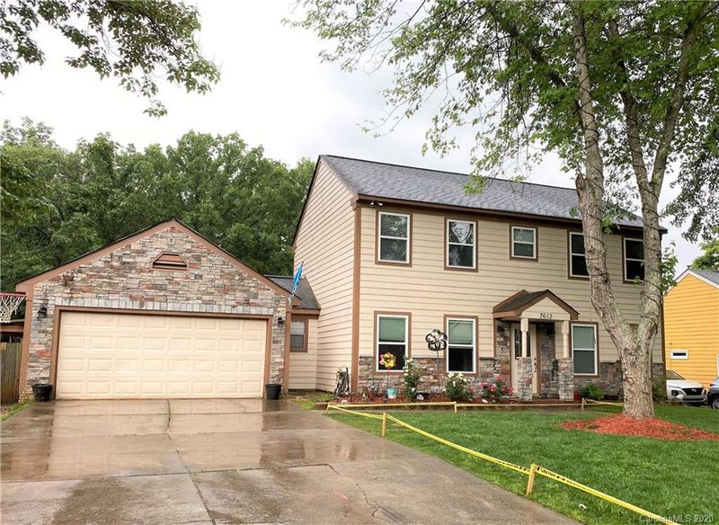 7613 Coffey Creek Dr, Charlotte, NC 28273