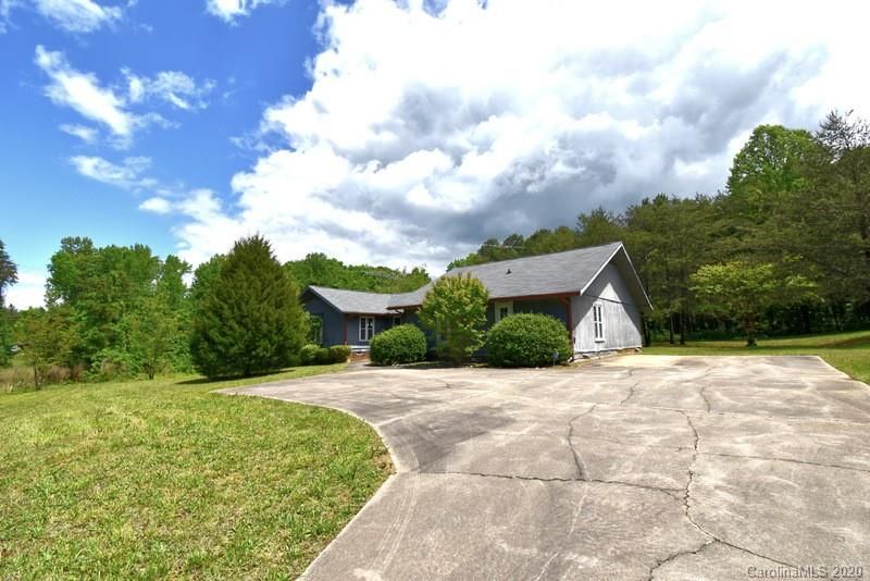 119 S J Crawford Rd, Lincolnton, NC 28092