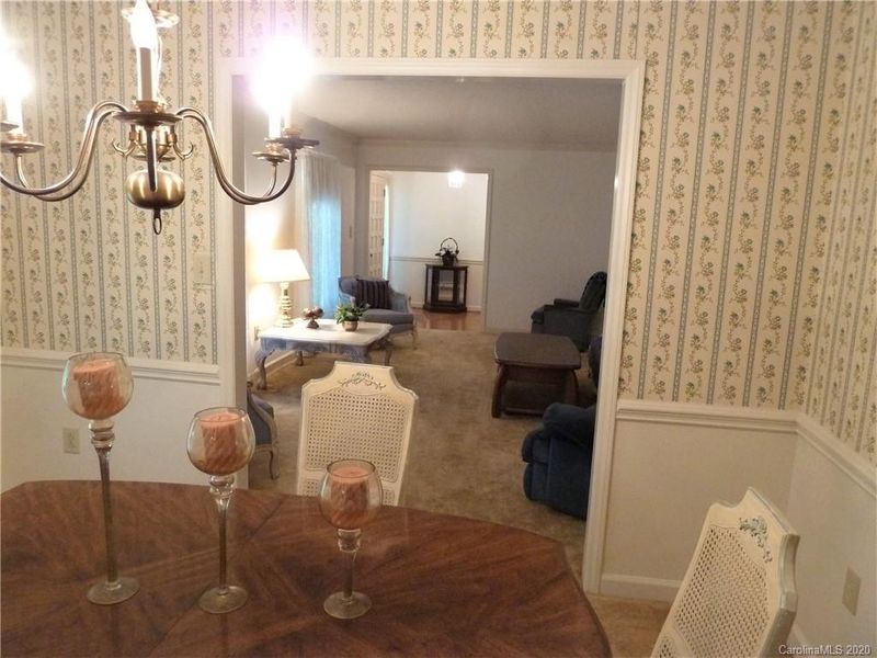 13848 Idlewild Rd, Matthews, NC 28105