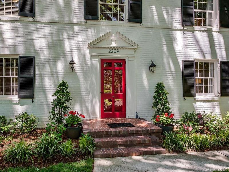 2209 Malvern Rd, Charlotte, NC 28207