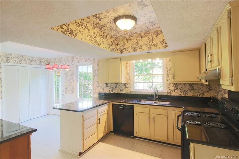 2024 Windlock Dr, Charlotte, NC 28270