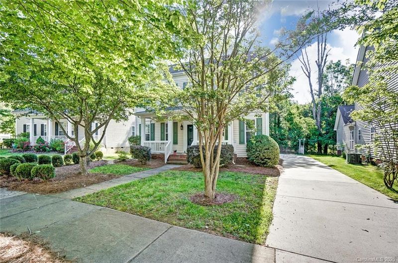 10505 Quarrier Dr, Cornelius, NC 28031