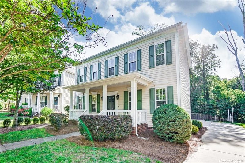 10505 Quarrier Dr, Cornelius, NC 28031
