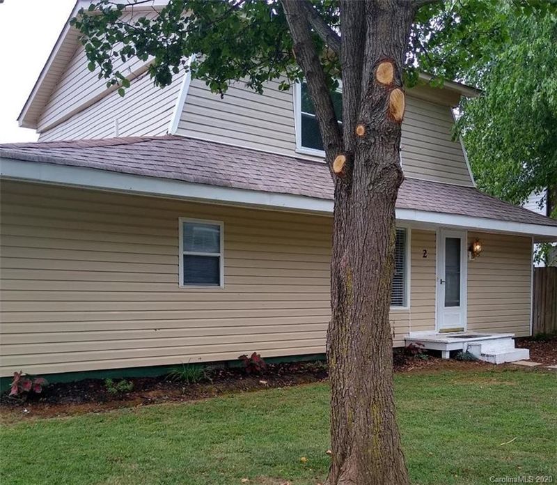 2 Cedarvilla Dr, Rock Hill, SC 29730