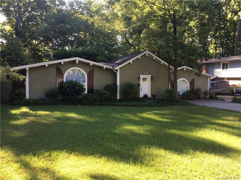 3613 Moultrie St, Charlotte, NC 28209