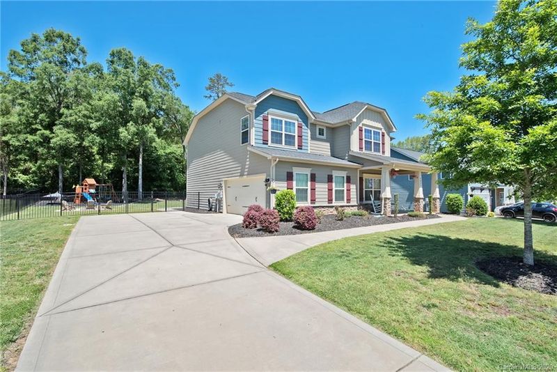 5831 Gatekeeper Ln, Mint Hill, NC 28227
