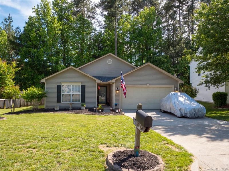 1646 Summit Ridge Ln, Kannapolis, NC 28083
