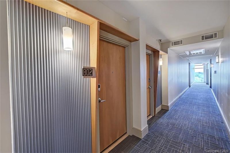505 E 6th St #802, Charlotte, NC 28202