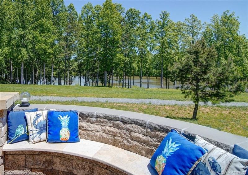 4164 La Crema Dr, Charlotte, NC 28214