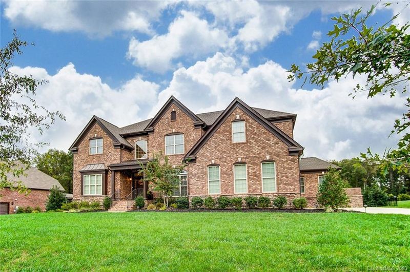 5012 Flowering Peach Rd, Waxhaw, NC 28173