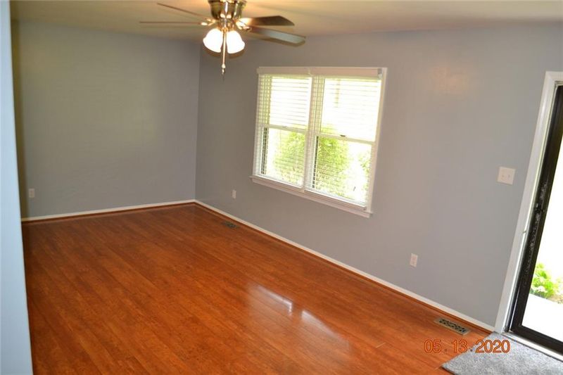 1100 Dixie Park Ave, Newton, NC 28658