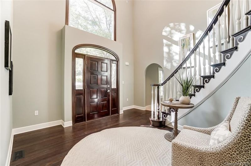 4450 Canoebrook Rd, Charlotte, NC 28210