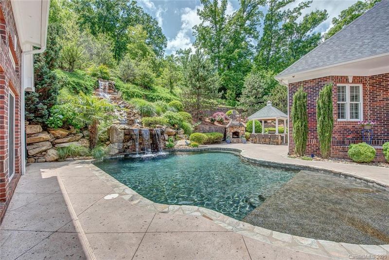413 Maymont Dr, Cramerton, NC 28032