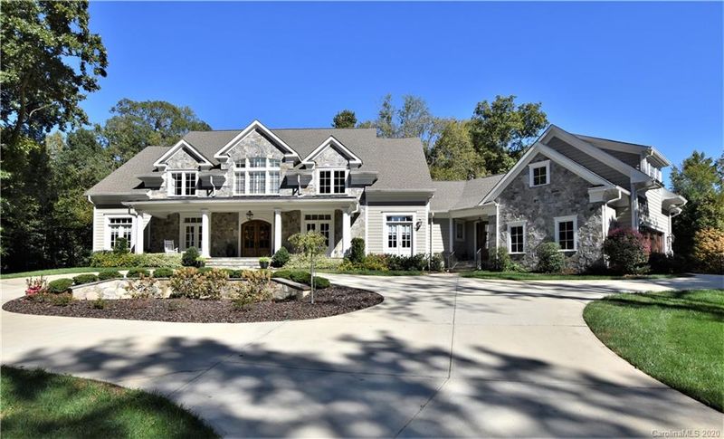 4801 Carmel Park Dr, Charlotte, NC 28226