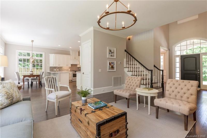 3510 Southpark Ln, Charlotte, NC 28210