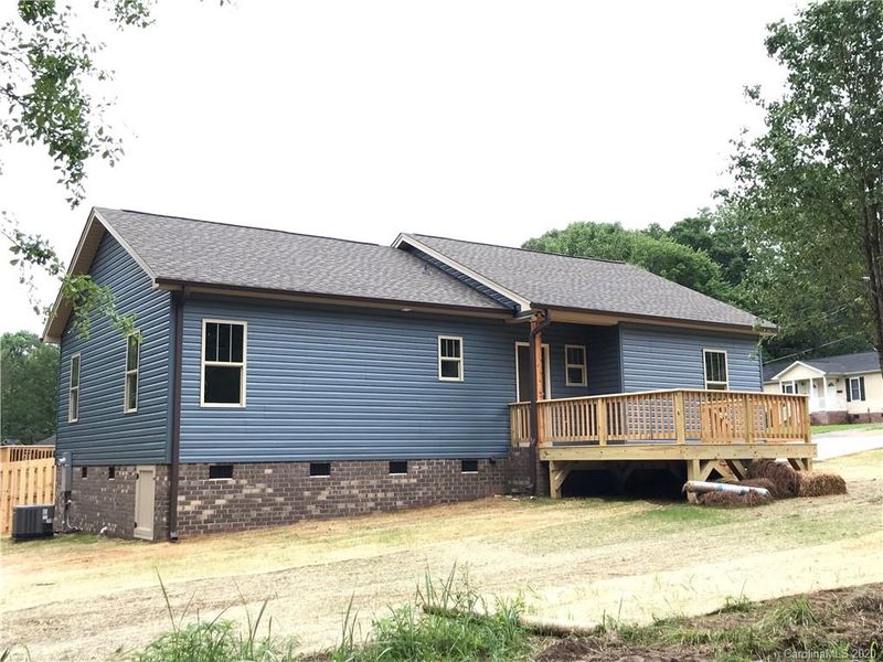 318 Morris St, Stanley, NC 28164