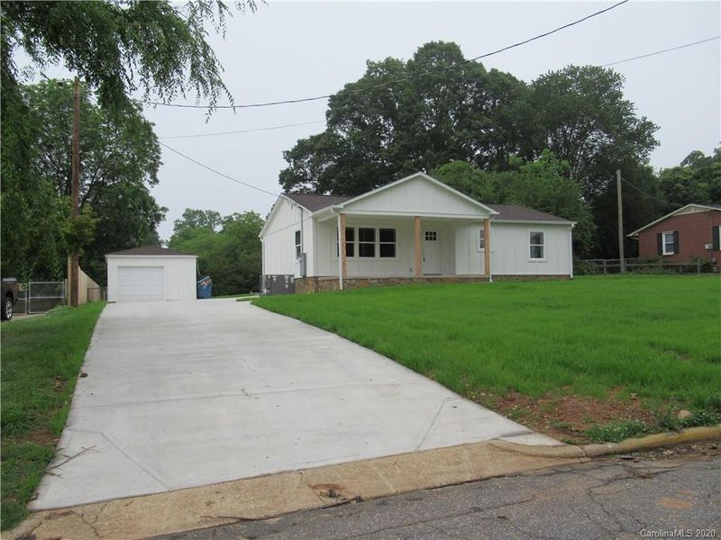 1011 Union St, Maiden, NC 28650